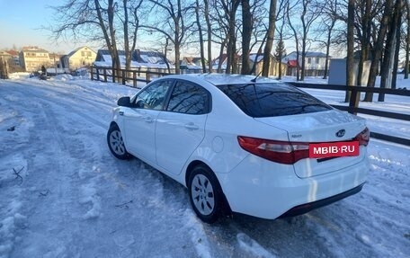 KIA Rio III рестайлинг, 2013 год, 795 000 рублей, 5 фотография
