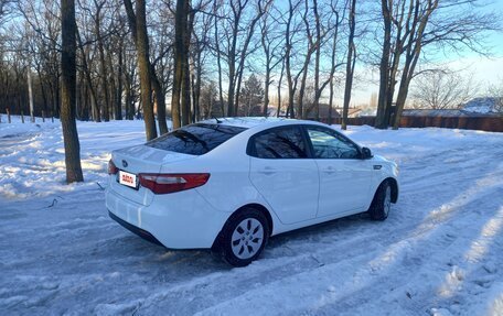 KIA Rio III рестайлинг, 2013 год, 795 000 рублей, 3 фотография