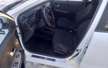 KIA Rio III рестайлинг, 2013 год, 795 000 рублей, 14 фотография