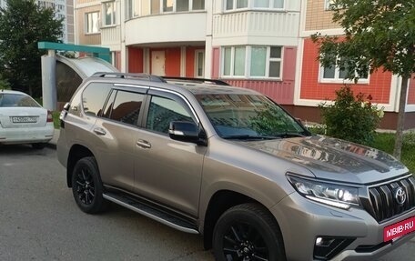 Toyota Land Cruiser Prado 150 рестайлинг 2, 2021 год, 8 000 000 рублей, 3 фотография