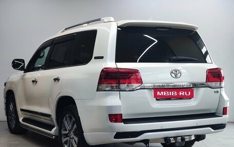 Toyota Land Cruiser 200, 2016 год, 6 790 000 рублей, 7 фотография