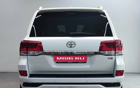 Toyota Land Cruiser 200, 2016 год, 6 790 000 рублей, 6 фотография