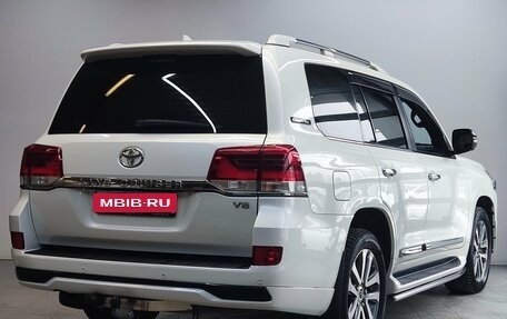 Toyota Land Cruiser 200, 2016 год, 6 790 000 рублей, 5 фотография