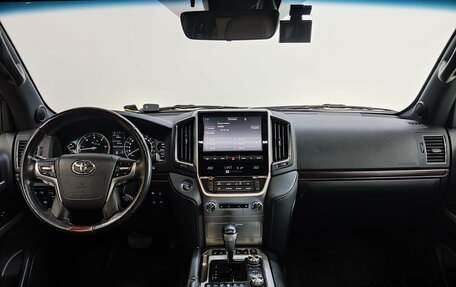 Toyota Land Cruiser 200, 2016 год, 6 790 000 рублей, 9 фотография