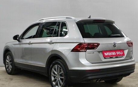 Volkswagen Tiguan II, 2018 год, 2 820 000 рублей, 7 фотография