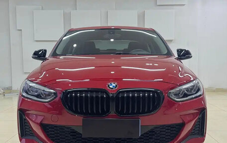 BMW 1 серия, 2021 год, 1 870 000 рублей, 2 фотография