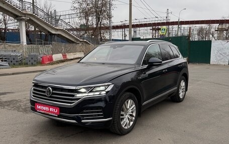 Volkswagen Touareg III, 2019 год, 5 999 000 рублей, 1 фотография