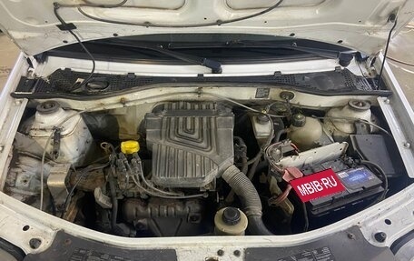 Renault Logan I, 2013 год, 700 000 рублей, 11 фотография