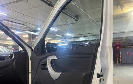 Renault Logan I, 2013 год, 700 000 рублей, 27 фотография