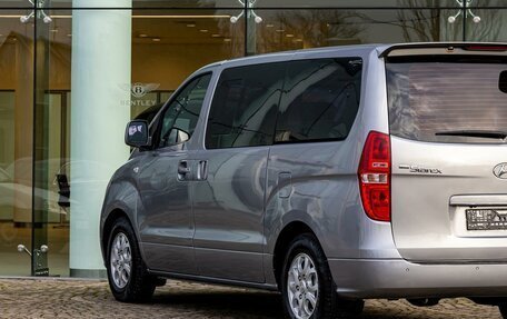 Hyundai Grand Starex Grand Starex I рестайлинг 2, 2011 год, 1 595 000 рублей, 9 фотография