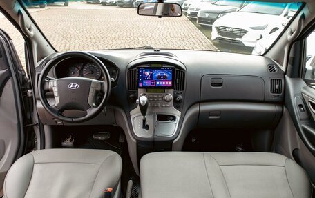 Hyundai Grand Starex Grand Starex I рестайлинг 2, 2011 год, 1 595 000 рублей, 16 фотография