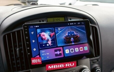 Hyundai Grand Starex Grand Starex I рестайлинг 2, 2011 год, 1 595 000 рублей, 14 фотография