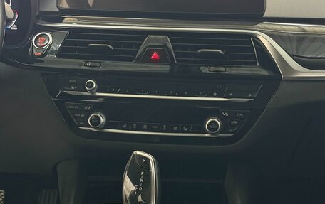 BMW 5 серия, 2021 год, 3 470 000 рублей, 4 фотография