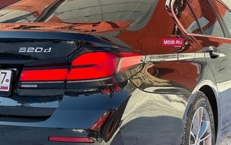 BMW 5 серия, 2021 год, 3 470 000 рублей, 14 фотография