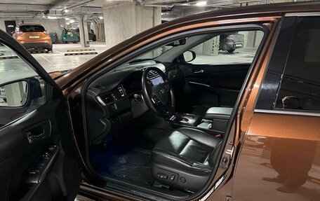 Toyota Camry, 2018 год, 2 150 000 рублей, 12 фотография