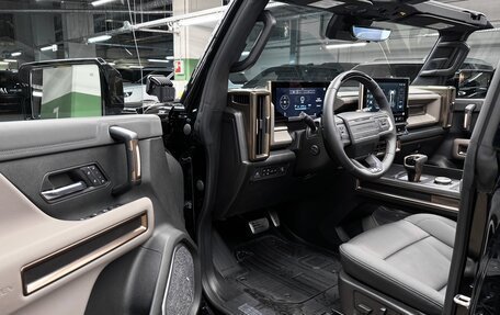 GMC Hummer EV, 2024 год, 18 490 000 рублей, 9 фотография
