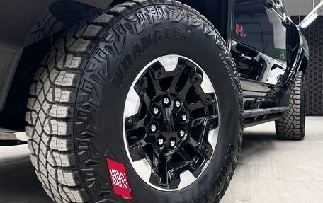 GMC Hummer EV, 2024 год, 18 490 000 рублей, 7 фотография