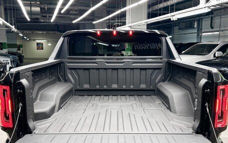 GMC Hummer EV, 2024 год, 18 490 000 рублей, 13 фотография