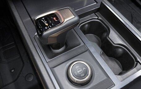 GMC Hummer EV, 2024 год, 18 490 000 рублей, 17 фотография