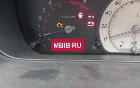 Toyota Ist II, 2002 год, 490 000 рублей, 2 фотография