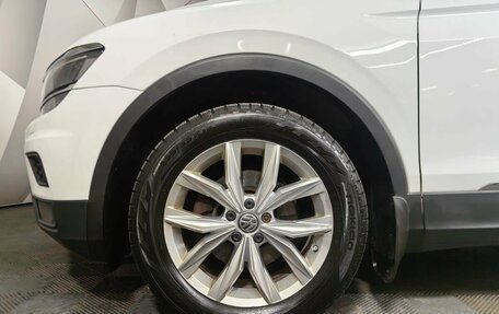 Volkswagen Tiguan II, 2018 год, 2 475 000 рублей, 9 фотография