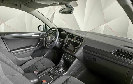 Volkswagen Tiguan II, 2018 год, 2 475 000 рублей, 13 фотография