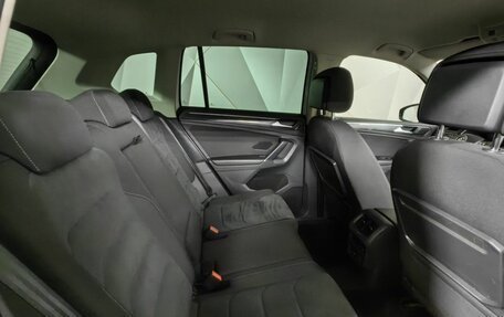 Volkswagen Tiguan II, 2018 год, 2 475 000 рублей, 16 фотография