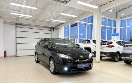 Toyota Wish II, 2012 год, 1 599 999 рублей, 8 фотография