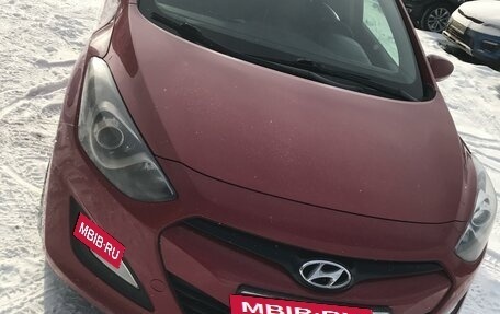 Hyundai i30 II рестайлинг, 2012 год, 850 000 рублей, 3 фотография