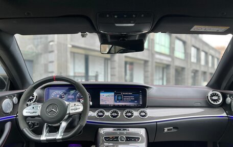 Mercedes-Benz E-Класс AMG, 2018 год, 5 750 000 рублей, 19 фотография