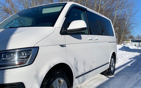 Volkswagen Caravelle T6 рестайлинг, 2016 год, 3 750 000 рублей, 2 фотография