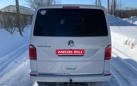 Volkswagen Caravelle T6 рестайлинг, 2016 год, 3 750 000 рублей, 4 фотография