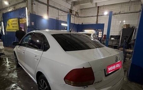 Volkswagen Polo VI (EU Market), 2012 год, 325 000 рублей, 3 фотография
