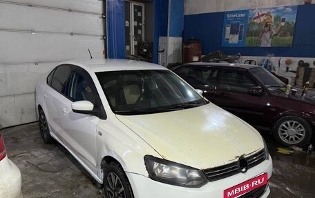 Volkswagen Polo VI (EU Market), 2012 год, 325 000 рублей, 5 фотография