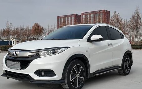 Honda Vezel, 2022 год, 1 800 000 рублей, 1 фотография