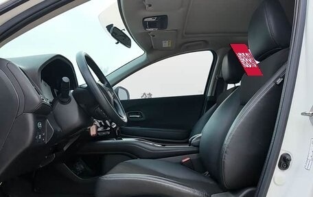 Honda Vezel, 2022 год, 1 800 000 рублей, 9 фотография