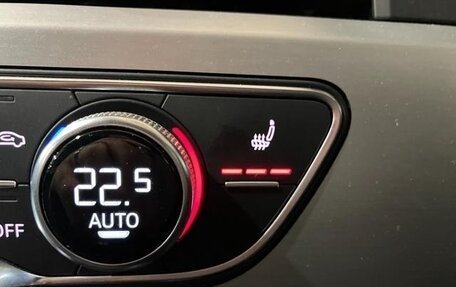 Audi A4, 2017 год, 1 490 000 рублей, 21 фотография