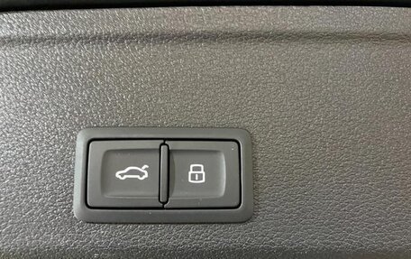 Audi A4, 2017 год, 1 490 000 рублей, 35 фотография