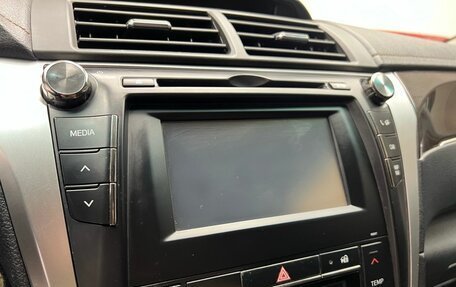 Toyota Camry, 2018 год, 1 700 000 рублей, 11 фотография