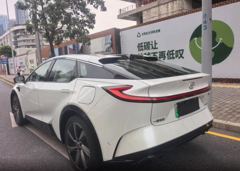 Toyota Avalon XX50, 2025 год, 4 450 000 рублей, 7 фотография