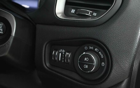 Jeep Renegade I рестайлинг, 2018 год, 1 350 000 рублей, 17 фотография