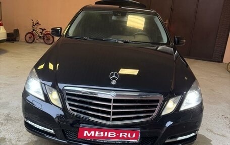 Mercedes-Benz E-Класс, 2012 год, 1 350 000 рублей, 1 фотография