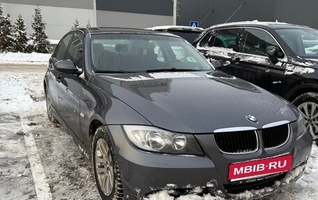 BMW 3 серия, 2006 год, 850 000 рублей, 1 фотография