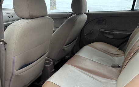 KIA Rio II, 2004 год, 300 000 рублей, 6 фотография