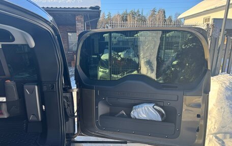 Land Rover Defender II, 2020 год, 5 100 000 рублей, 9 фотография