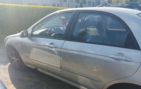 KIA Cerato I, 2005 год, 300 000 рублей, 3 фотография