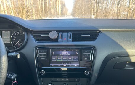 Skoda Octavia, 2017 год, 999 999 рублей, 9 фотография