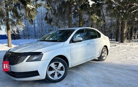 Skoda Octavia, 2017 год, 999 999 рублей, 3 фотография