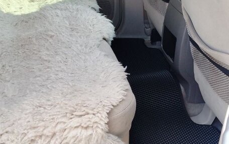 Toyota Land Cruiser Prado 120 рестайлинг, 2007 год, 8 фотография