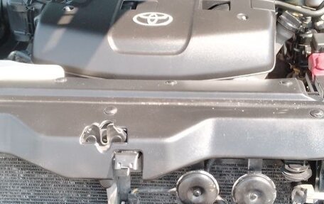 Toyota Land Cruiser Prado 120 рестайлинг, 2007 год, 9 фотография